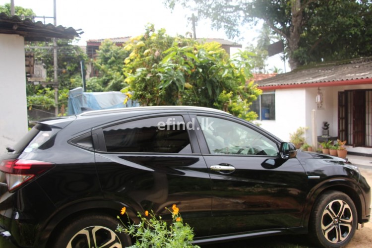 Honda Vezel 2016 for urgent sale for sale in Nawala Sri Lanka | efind.lk